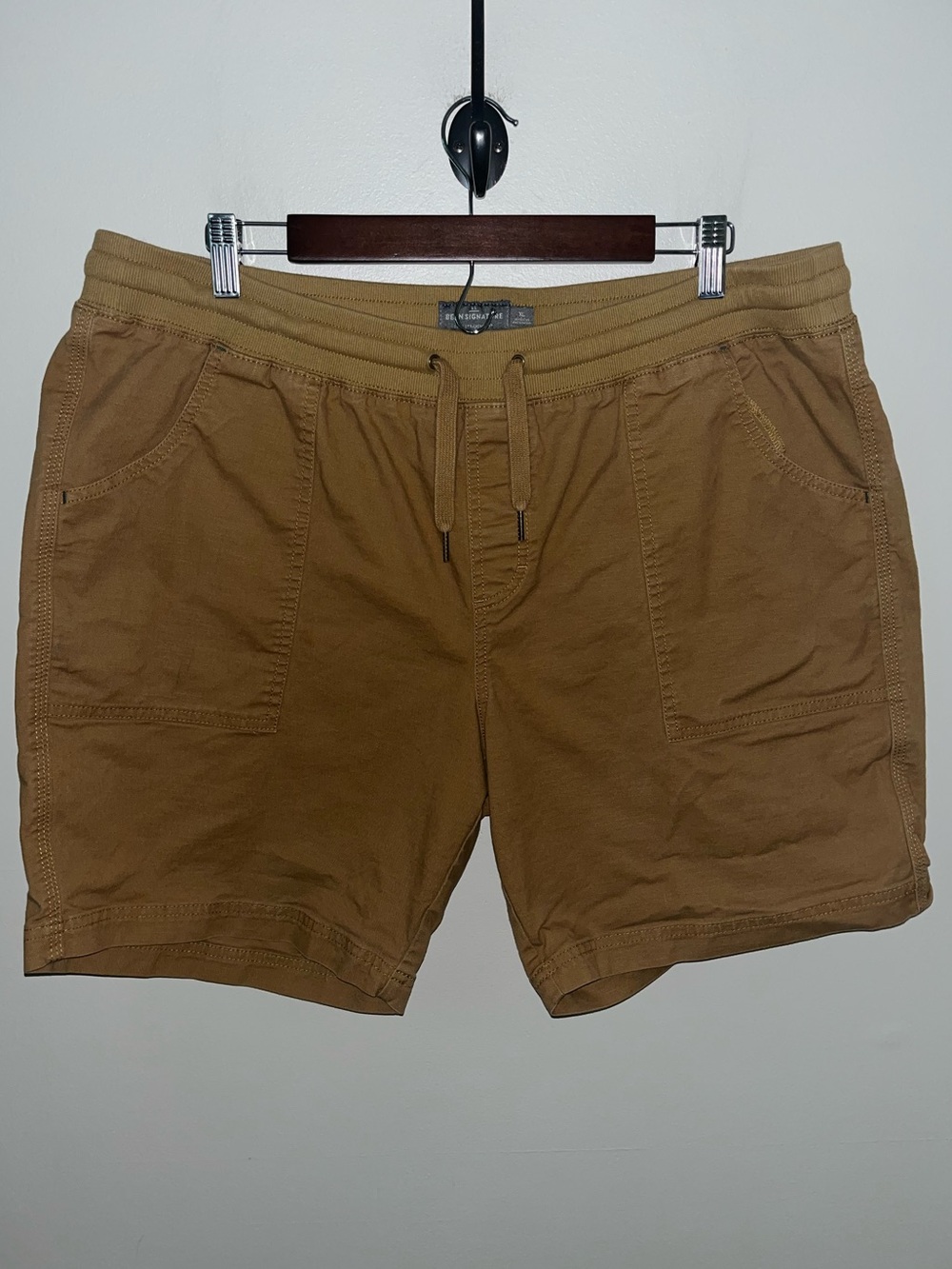 L.L. Bean Mens Tan Signature Canvas Workwear Casual Hike Shorts Size XL Slim Fit
